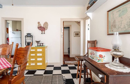 Mystic House | Charming 1845 Home in the Heart of Mystic – Walk to Everything!