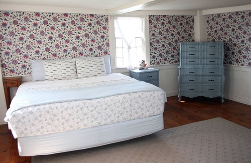 Little Compton Other | Charming 18th century farmhouse near ocean and artisan shops