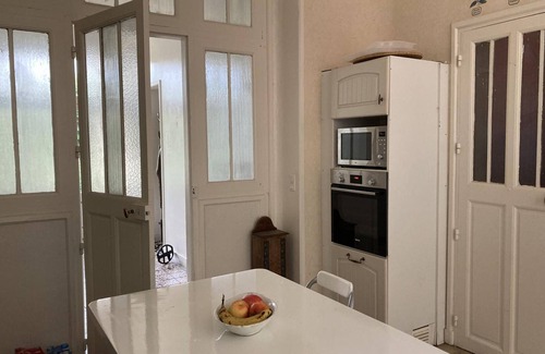 Sanssat Apartment | Charming 1900 Villa with Modern Comforts, Private Garden, Near Vichy and Le PAL Park