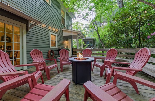 Montreat House | Charming 1920s Montreat Cottage Near DT Black Mtn