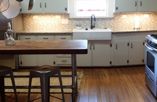 Galveston House | Charming 1924 Craftsman Style Cottage Adjacent to the Garten Verein