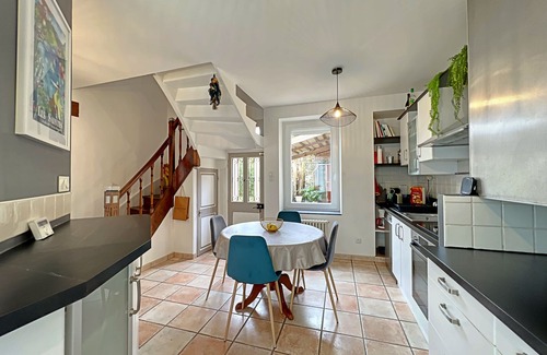 Hennebont House | Charming 1930s House in Central Hennebont - Garden, WiFi, Near Amenities