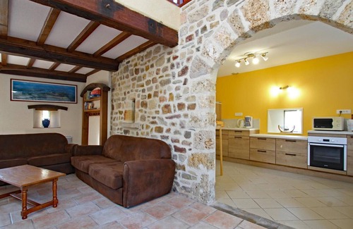 Montsenelle Cottage | Charming 19th-Century Restored Watermill, Secluded Retreat with Fireplace, Terrace & Modern Amenities