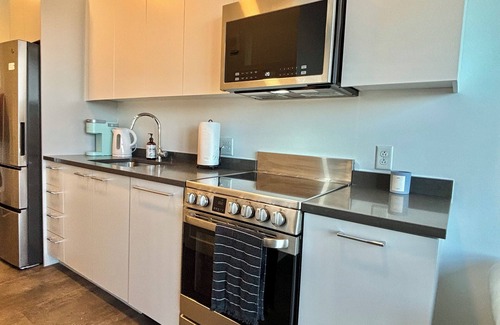 The Port Apartment | Charming 1B1B studio near Harvard and MIT with beautiful views