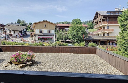 Combloux Apartment | Charming 1BR in Combloux Center - Stunning Views, Garage, Ski Bus Access