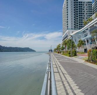 Bayan Lepas Apartment | charming 1br retreat in bayan lepas 1car park Malaysian guest only Netflix