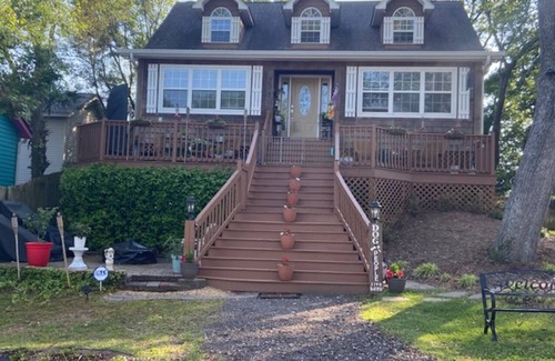 Windy Hill Apartment | Charming 2-bedroom apartment just steps from the ocean in North Myrtle Beach