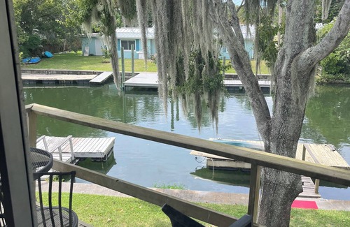 Springs at Kings Bay Villa | Charming 2 bdrm 1.5 bath villa 100 yards to Three Sisters Springs