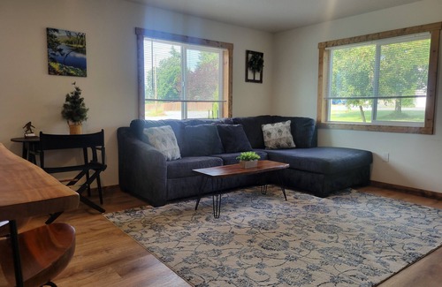Bonners Ferry House | Charming 2-bdrm bungalow in lovely Bonners Ferry with WiFi, A/C, full kit & bath