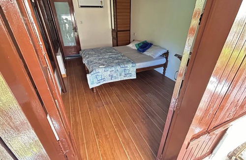 Andhakaranazhy Bed & Breakfast | Charming 2 Beach front bedroom B&B with AC, WiFi in Marari Arthunkal