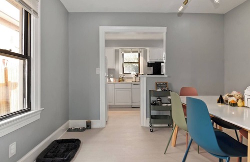 Nauck House | Charming 2 Bed/2 Full Bath Single house in terrific Arlington, VA