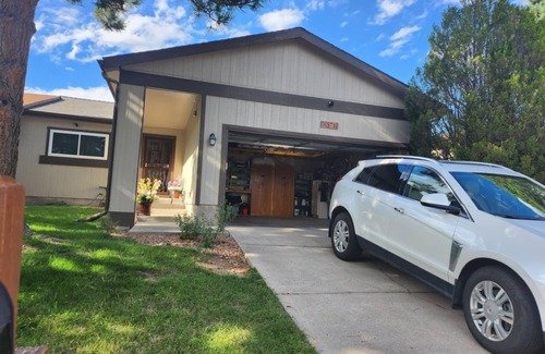 Colorado Springs House | Charming 2-bedroom townhome with WiFi and AC in lovely Colorado Springs