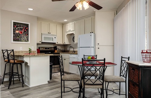 Foxfire Condo | Charming 2 Bed 2 Bath 1st Floor Condo in Foxfire with Golf Course View