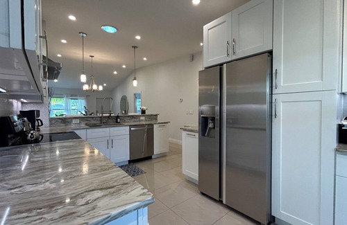 Deerfield Beach House | Charming 2-bedroom house with gorgeous patio garden