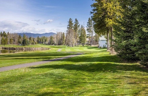 Columbia Falls House | Charming 2-bedroom house with WiFi, AC in gorgeous Columbia Falls
