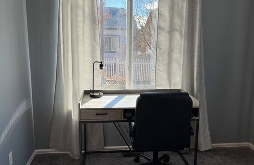 Grand Junction Apartment | Charming 2-bedroom apartment in Grand Junction with WiFi, AC - 30 Day+ Stays!