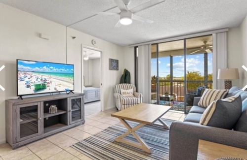 Port Charlotte Condo | Charming 2-bedroom condo in lovely Port Charlotte with AC