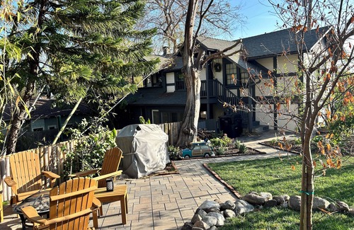 South Pasadena House | Charming 2-bedroom barn in South Pasadena with WiFi, AC