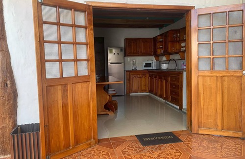 Bahia de la Academia House | Charming 2-bedroom house in marvelous Puerto Ayora with WiFi, AC