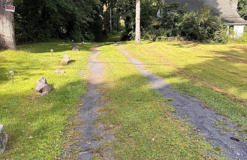 Rotterdam Junction Cottage | Charming 2-bedroom cottage with AC and WiFi on Ballston Lake. Family friendly.