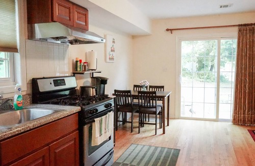 Scotch Plains House | Charming 2-bedroom Apartment with AC and WiFi in fabulous Scotch Plains