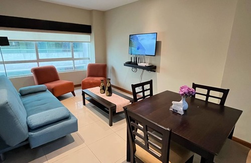 Guayaquil Apartment | Charming 2-bedroom apartment with AC, WiFi in beautiful Guayaquil