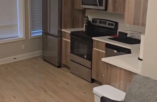Downtown Baltimore Apartment | Charming 2-bedroom apartment in wonderful Baltimore with WiFi, AC