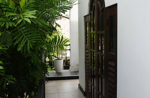 Dambulla Apartment | Charming 2-Bedroom Apartment with AC, WiFi & Kitchen in Pleasant Dambulla