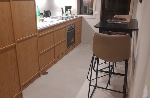 Vila do Conde Apartment | Charming 2-bedroom Apartment with AC, WiFi 100 Meter from beach in Mindelo