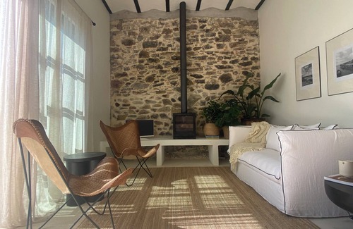 Grandola Apartment | Charming 2-bedroom apartment in wonderful Grândola with WiFi, AC