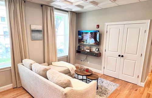 Taunton Apartment | Charming 2-bedroom apartment in Taunton with WiFi, AC