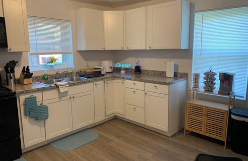 Petersburg House | Charming 2-bedroom Boho Chic house with AC and WiFi in Petersburg