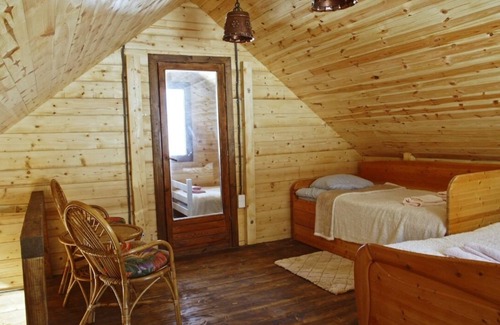 Zabljak House | Charming 2-bedroom bungalow in lovely Žabljak with WiFi