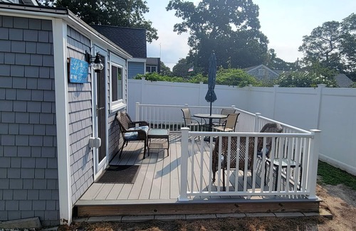 Wareham Center House | Charming 2-bedroom bungalow in brilliant Wareham with AC, WiFi.