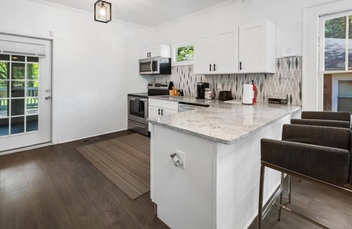 Atlanta House | Charming 2 Bedroom Bush Mtn Bungalow - Sleeps 5