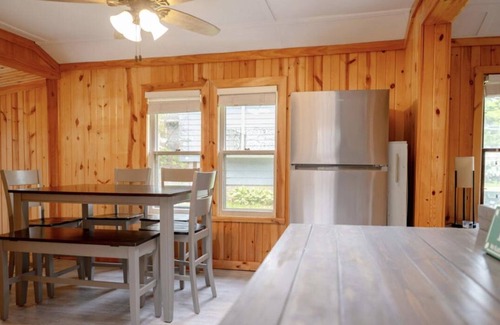 Twin Lakes Cottage | Charming 2-bedroom cottage with AC, WiFi, & huge fenced in back yard- Twin Lakes