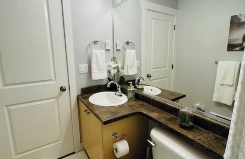 Maple Ridge House | Charming 2-bedroom suite in Maple Ridge