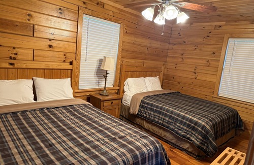 Twin City Cabin | Charming 2-bedroom cabin with AC and WiFi in delightful Twin City, GA.