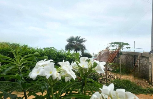 Riohacha House | Charming 2-bedroom cabin with AC, WiFi in Dibulla.Beach access