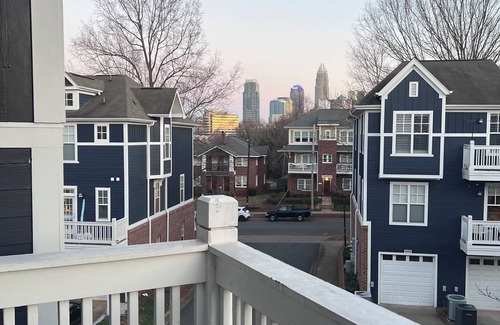Wesley Heights Condo | Charming 2-bedroom condo with WiFi and AC near Uptown Charlotte