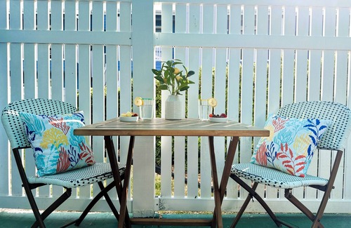 Galveston Condo | Charming 2-bedroom condo with fitness room and Pool W/D in nice Galveston