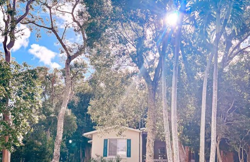 Key Largo Cottage | Charming 2-bedroom cottage in Key Largo near Pennekamp