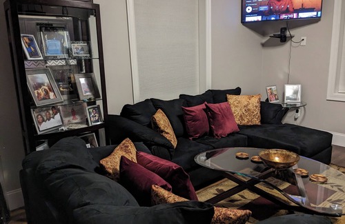 Taunton Condo | Charming 2-bedroom condo with WiFi, AC in pleasant Taunton only renting out a rm