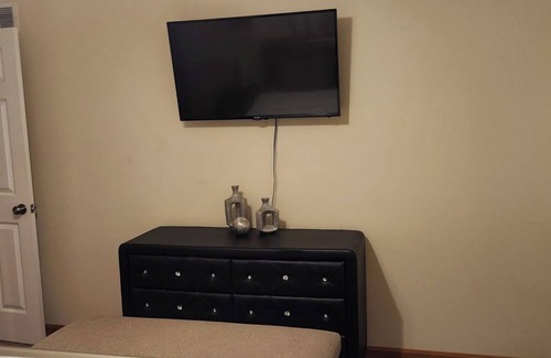 Canton Condo | Charming 2-bedroom condo with WiFi, AC in delightful Canton