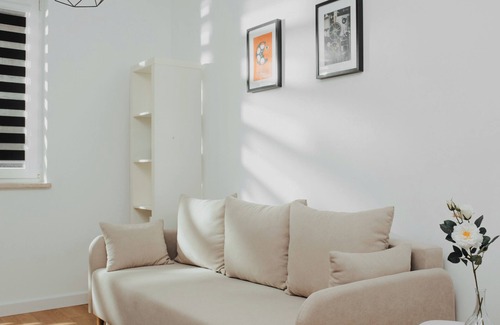 Srodmiescie Condo | Charming 2-bedroom condo with WiFi in Łódź