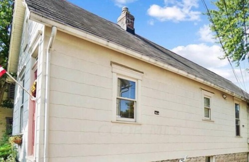 Downtown Columbus Cottage | Charming 2-bedroom cottage with WiFi, AC, in the heart of German Village