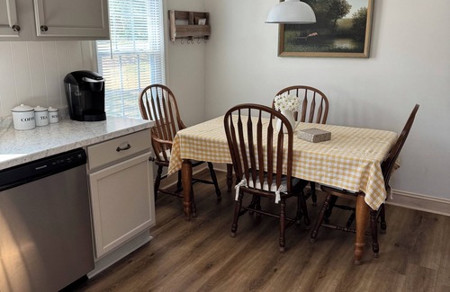 Fortson Cottage | Charming 2-bedroom cottage in terrific Columbus with AC, WiFi