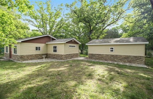 Mecosta Cottage | Charming 2-bedroom cottage with Lake Access to School Section Lake