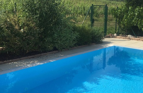 Pavlov Cottage | Charming 2-bedroom cottage in Pavlov with WiFi access