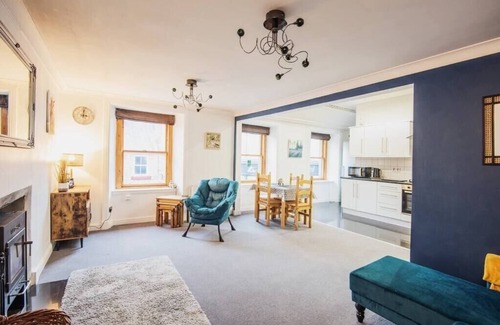 Kirriemuir Apartment | Charming 2 Bedroom Flat in the Heart of Kirriemuir